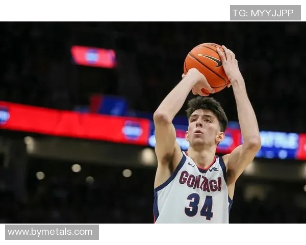 切特霍姆格伦的篮球之路与未来潜力解析 切特霍姆格伦的篮球之路与未来潜力解析